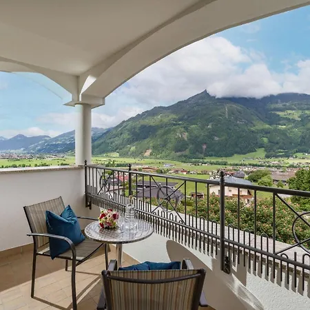 酒店 Platzlhof - Mein Im Zillertal 齐勒河谷的里德