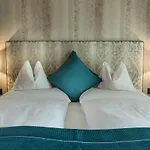 Szálloda Platzlhof - Mein Im Zillertal 4*