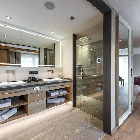 ホテル Platzlhof - Mein Im Zillertal リート・イム・ツィラータール